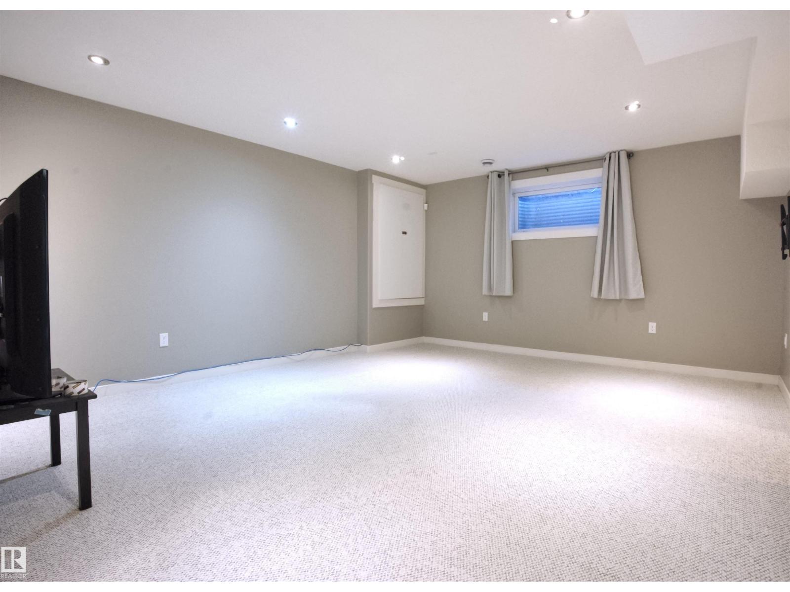 9328 107 Av Nw, Edmonton, Alberta  T5H 0T5 - Photo 45 - E4461024