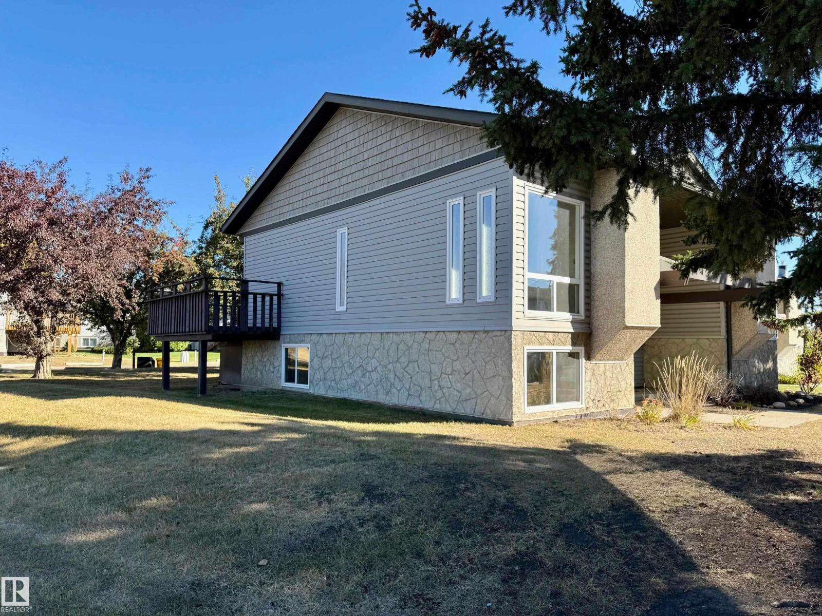 15 Northwoods Vg Nw, Edmonton, Alberta  T5X 1X2 - Photo 15 - E4461025