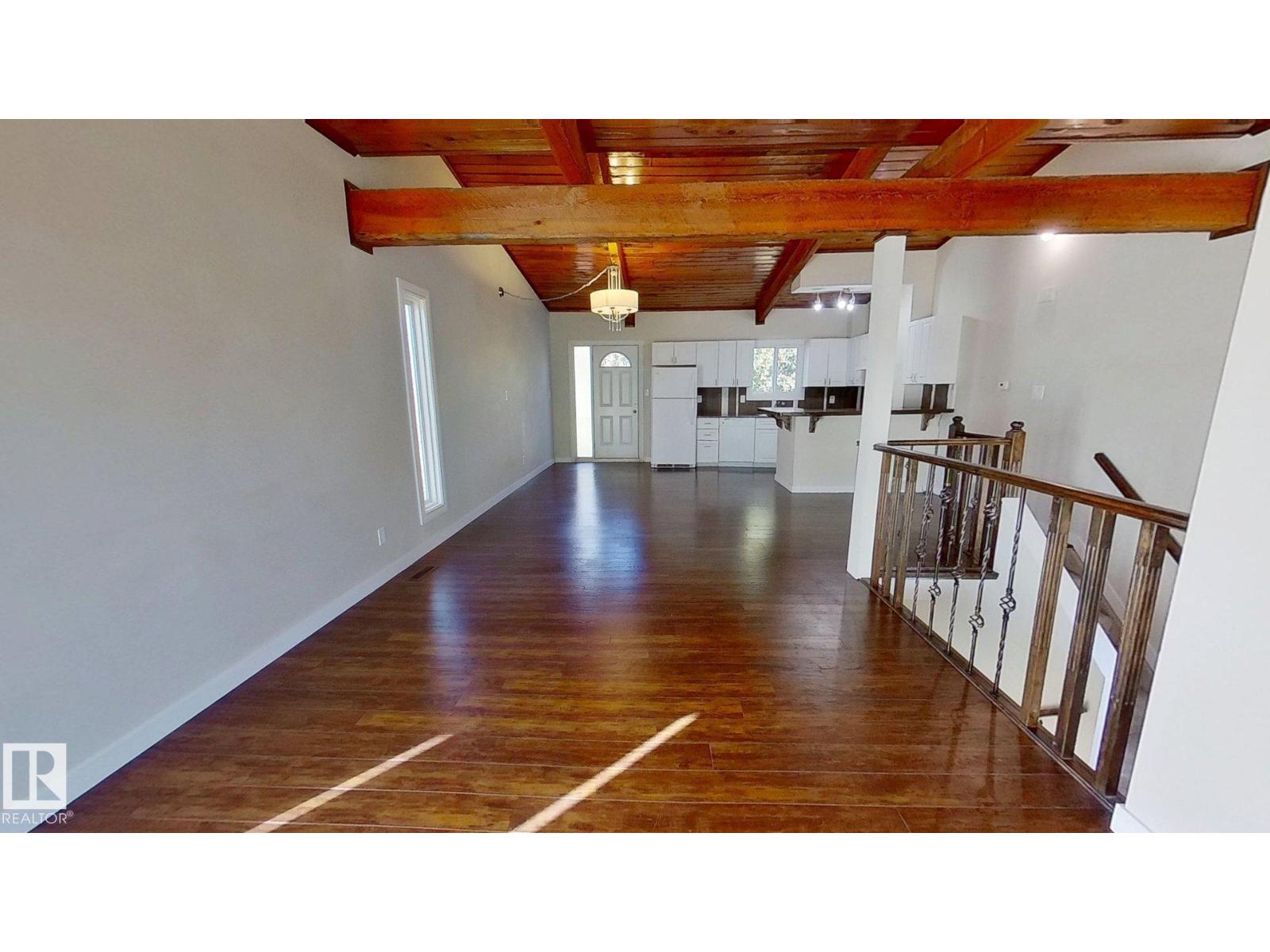 15 Northwoods Vg Nw, Edmonton, Alberta  T5X 1X2 - Photo 4 - E4461025