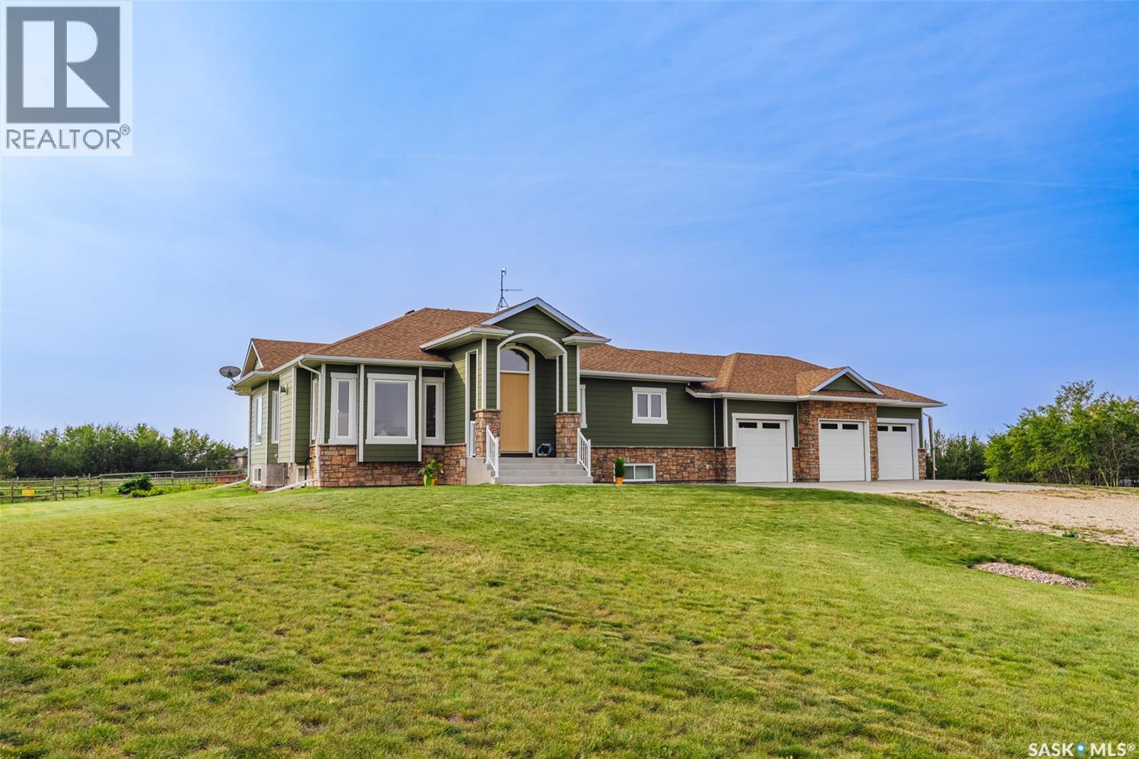 118 Louise Crescent, Aberdeen Rm No. 373, Saskatchewan  S7A 0A9 - Photo 3 - SK020179