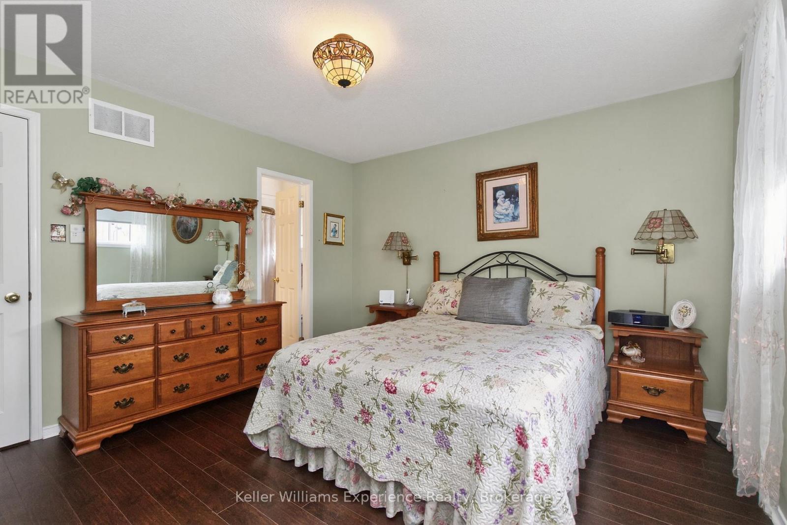 79 Sun King Crescent, Barrie, Ontario  L4M 7K4 - Photo 9 - S12447625