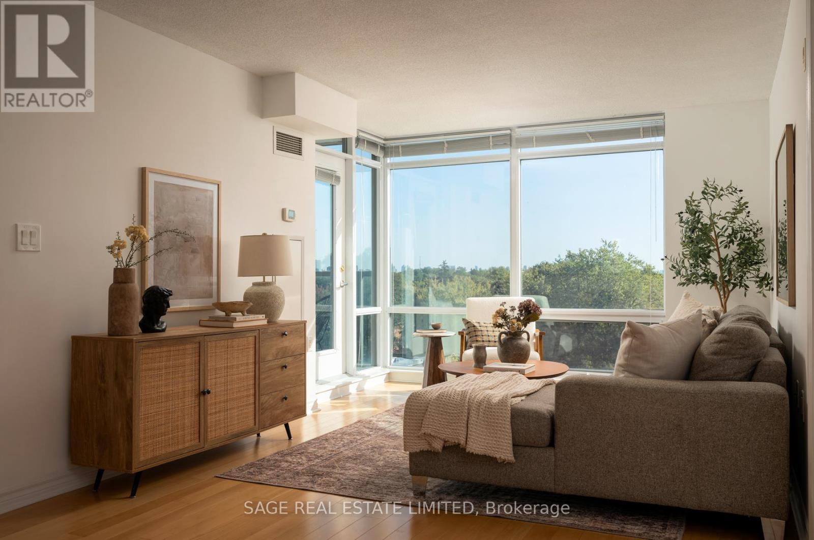 606 - 3830 Bathurst Street, Toronto (Clanton Park), Ontario  M3H 6C5 - Photo 3 - C12447520