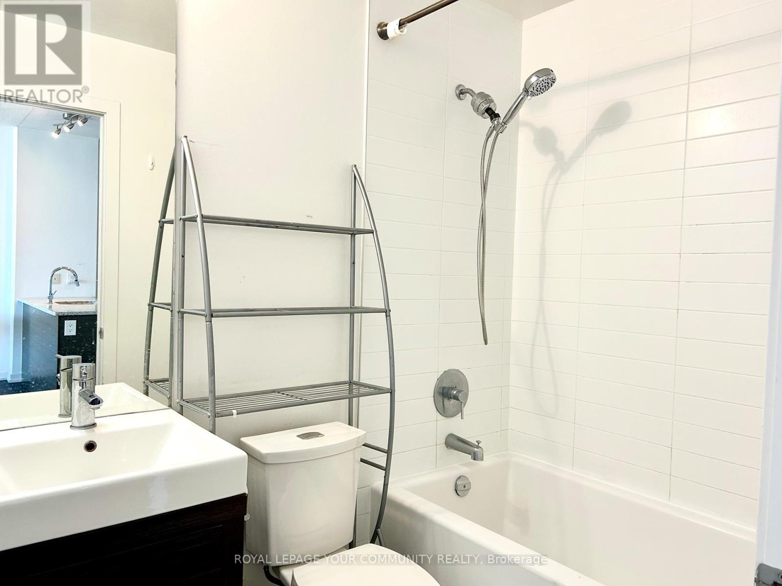 2211 - 70 Forest Manor Road, Toronto, Ontario  M2J 0A9 - Photo 10 - C12447544