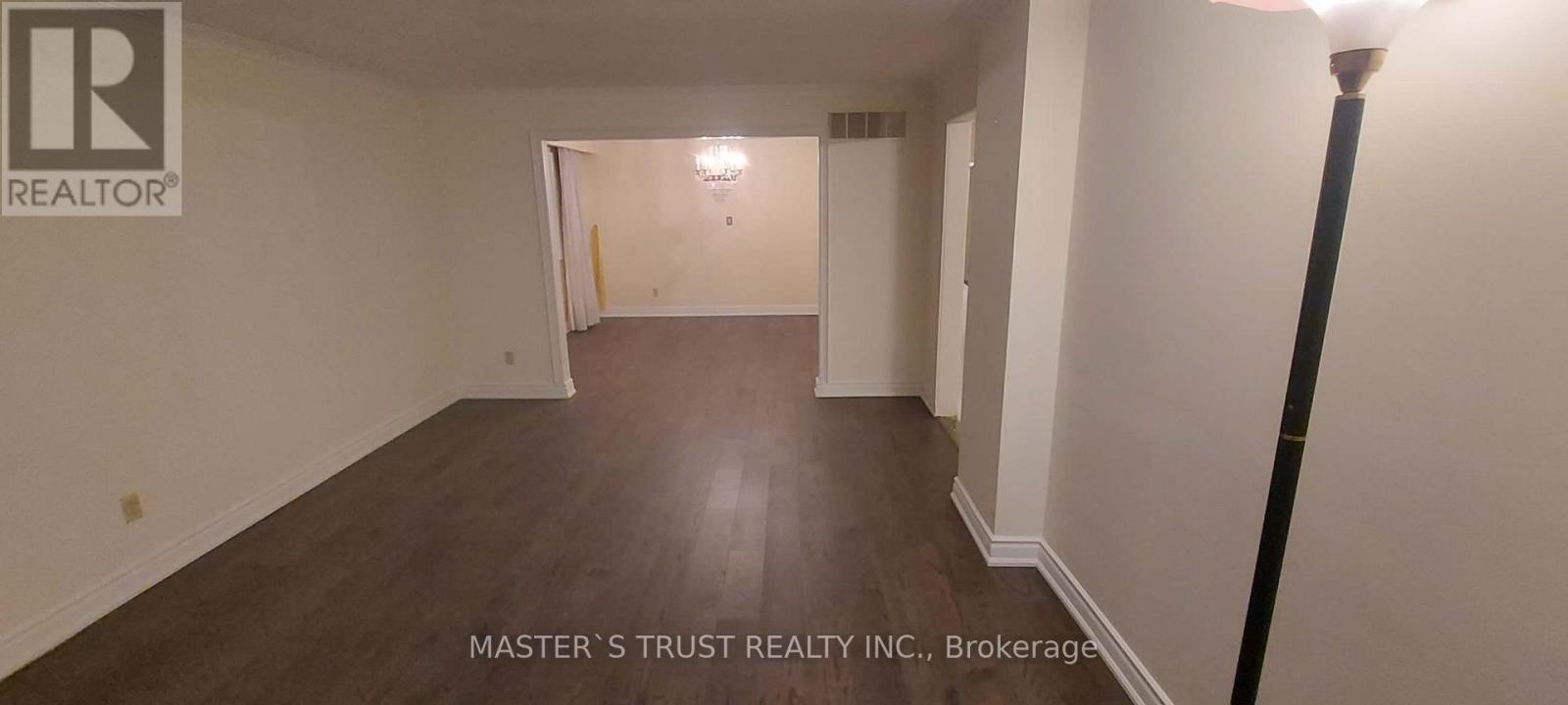 65 Farmstead Road, Toronto, Ontario  M2L 2X2 - Photo 16 - C12447557