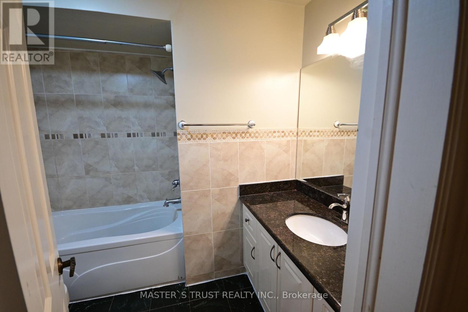 65 Farmstead Road, Toronto, Ontario  M2L 2X2 - Photo 9 - C12447557