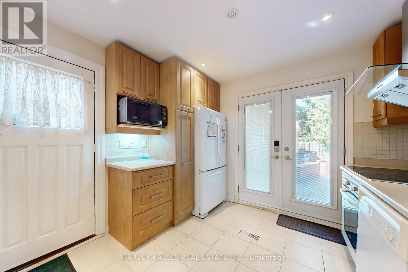 114 Bowood Avenue, Toronto (Lawrence Park North), Ontario  M4N 1Y5 - Photo 13 - C12447581