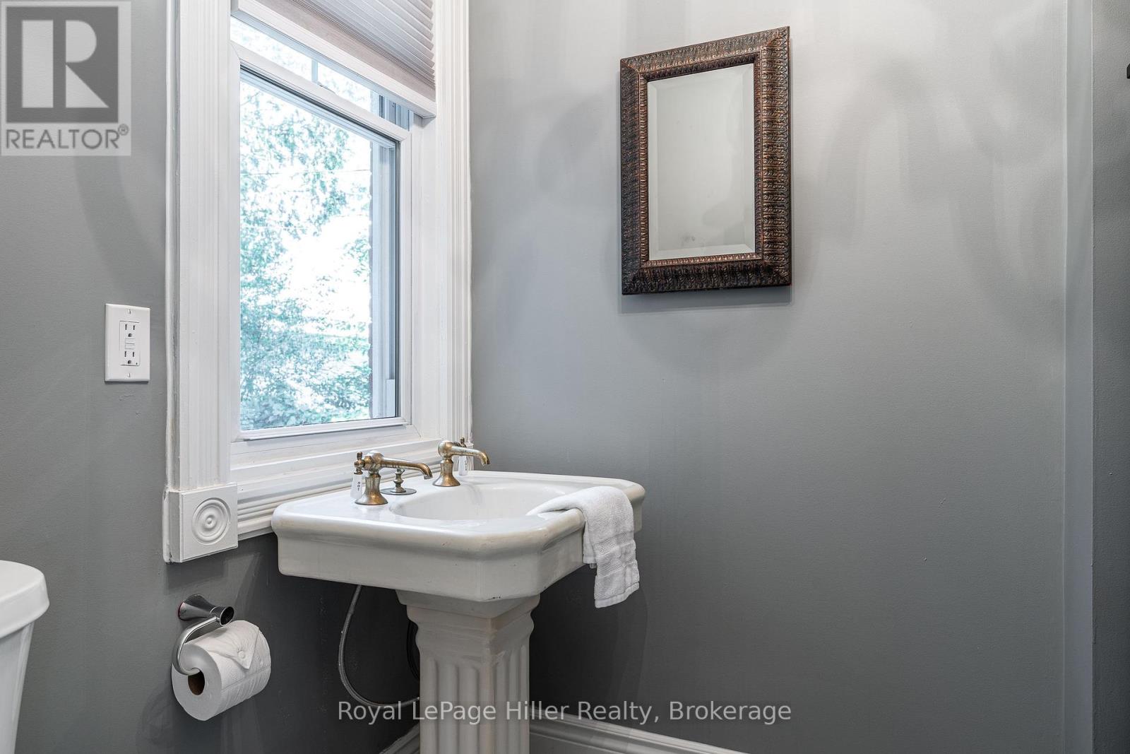 180 Elizabeth Street, Stratford, Ontario  N5A 4Z3 - Photo 13 - X12447588