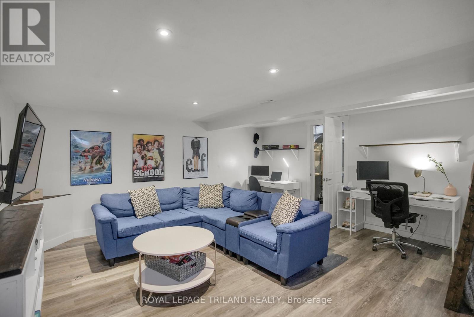 15 Mohegan Crescent, London East, Ontario  N5V 2X7 - Photo 28 - X12447622