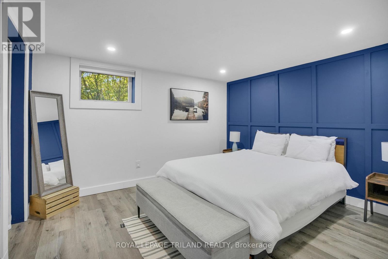 15 Mohegan Crescent, London East, Ontario  N5V 2X7 - Photo 30 - X12447622