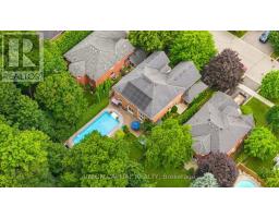 86 CHARING CRESCENT, Aurora, Ontario
