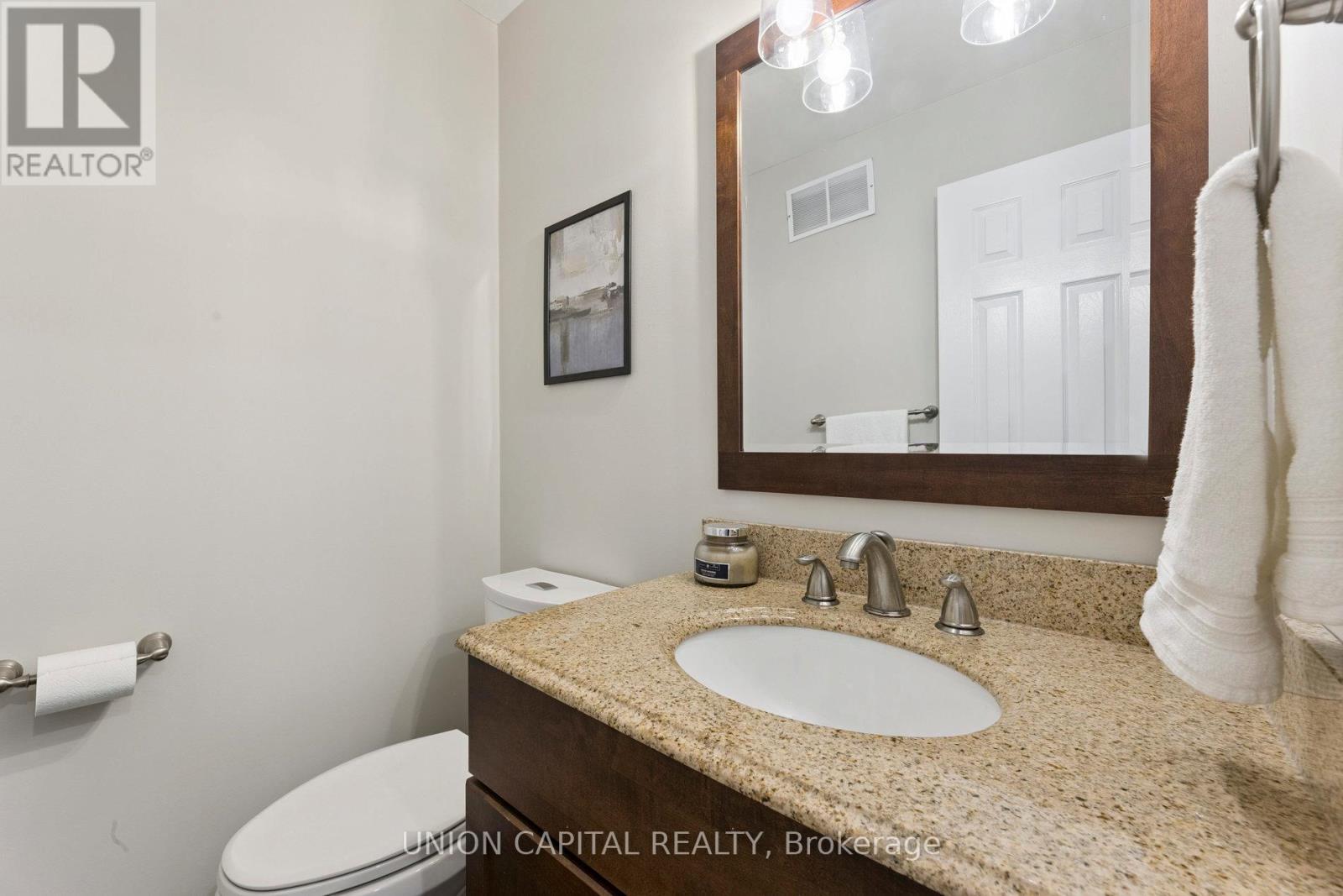 86 Charing Crescent, Aurora, Ontario  L4G 6P5 - Photo 25 - N12444977