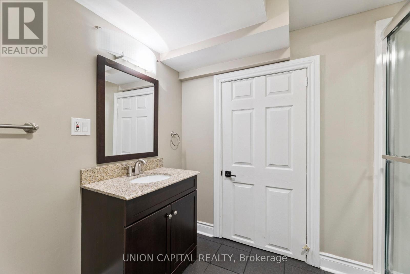 86 Charing Crescent, Aurora, Ontario  L4G 6P5 - Photo 46 - N12444977
