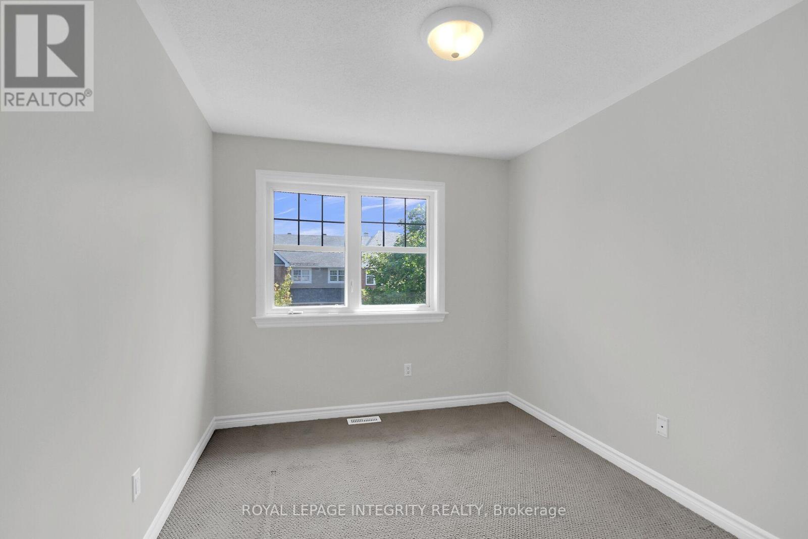 105 Shepody Circle, Ottawa, Ontario  K1T 4H9 - Photo 27 - X12447621