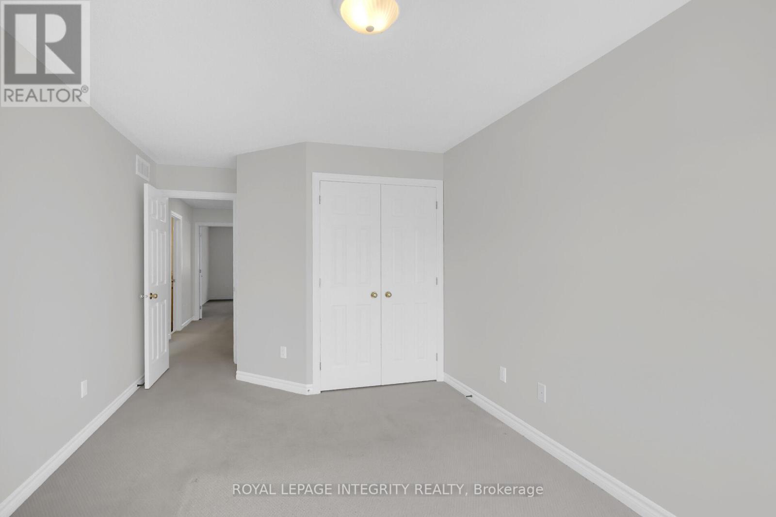 105 Shepody Circle, Ottawa, Ontario  K1T 4H9 - Photo 28 - X12447621