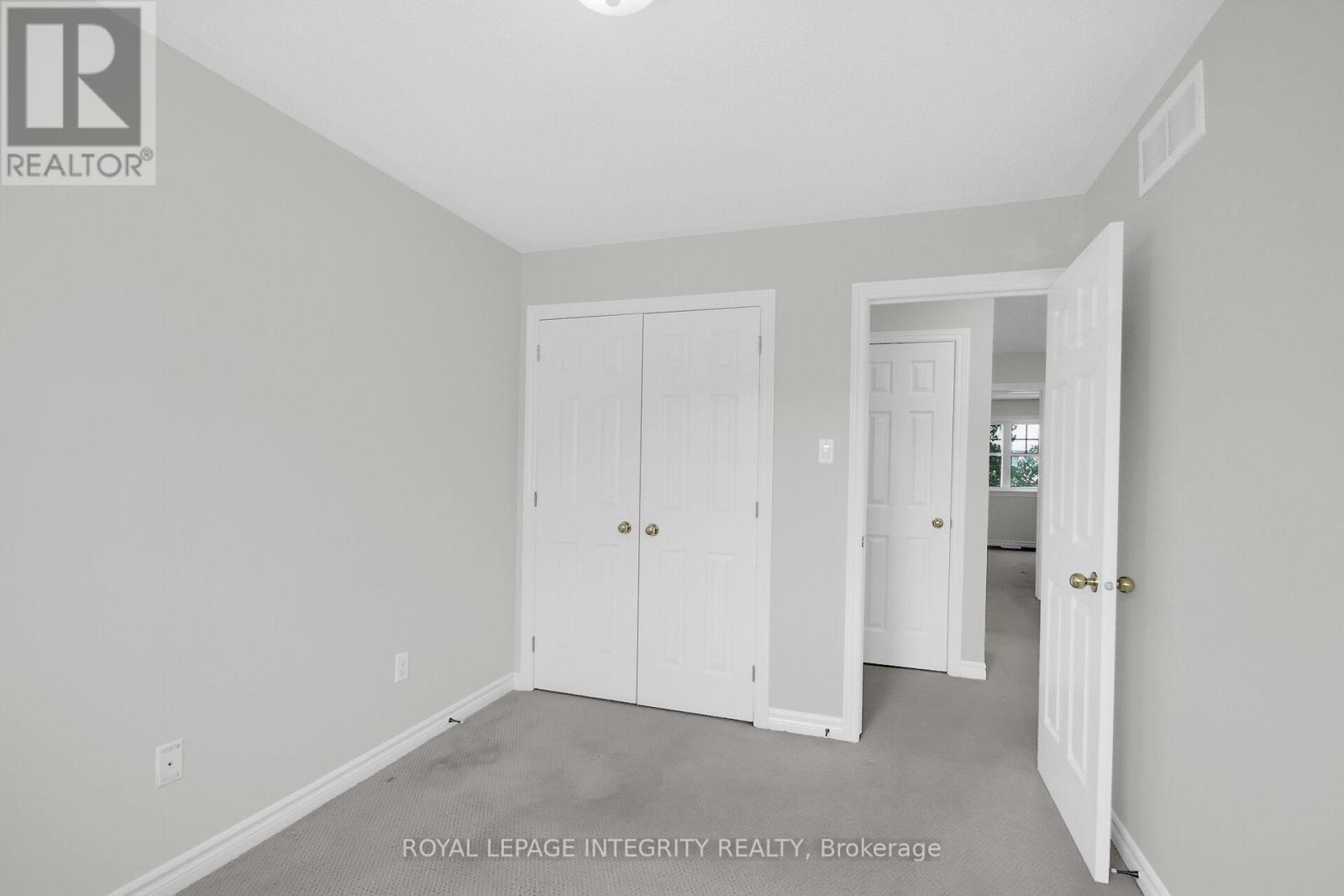 105 Shepody Circle, Ottawa, Ontario  K1T 4H9 - Photo 29 - X12447621