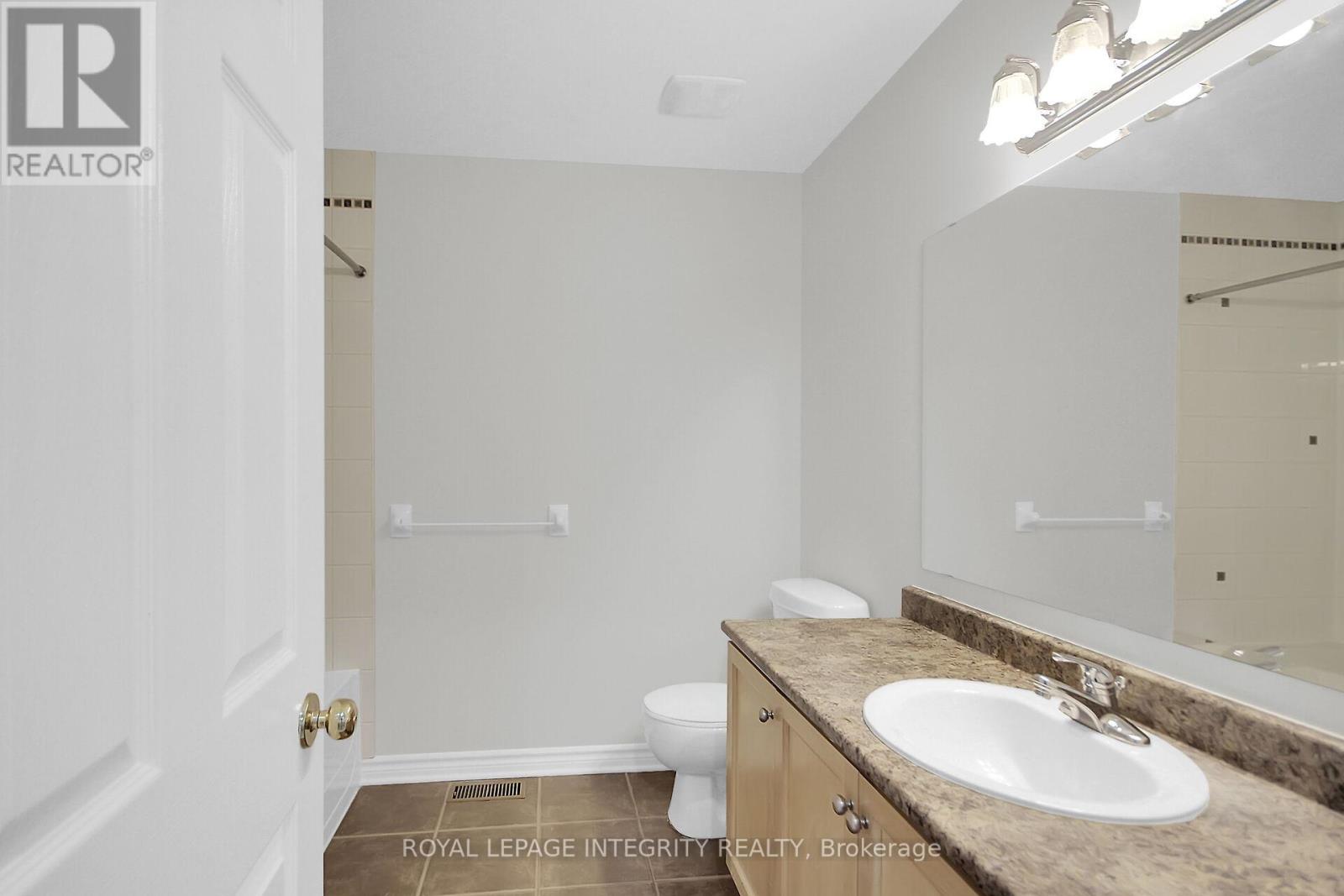 105 Shepody Circle, Ottawa, Ontario  K1T 4H9 - Photo 33 - X12447621