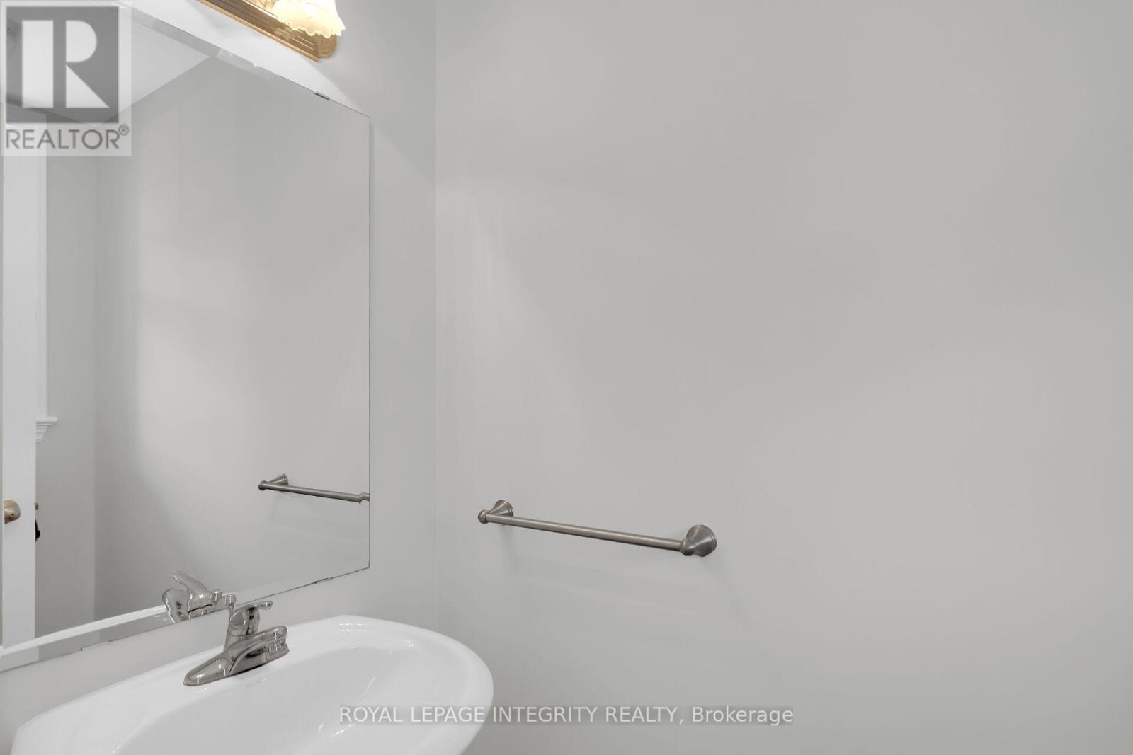 105 Shepody Circle, Ottawa, Ontario  K1T 4H9 - Photo 34 - X12447621