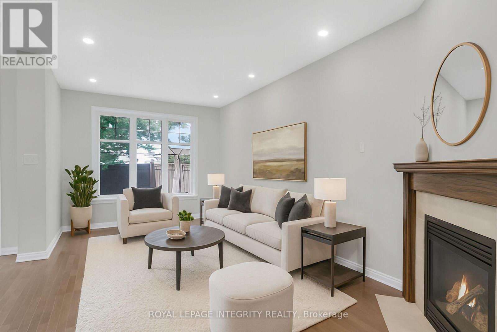 105 Shepody Circle, Ottawa, Ontario  K1T 4H9 - Photo 4 - X12447621