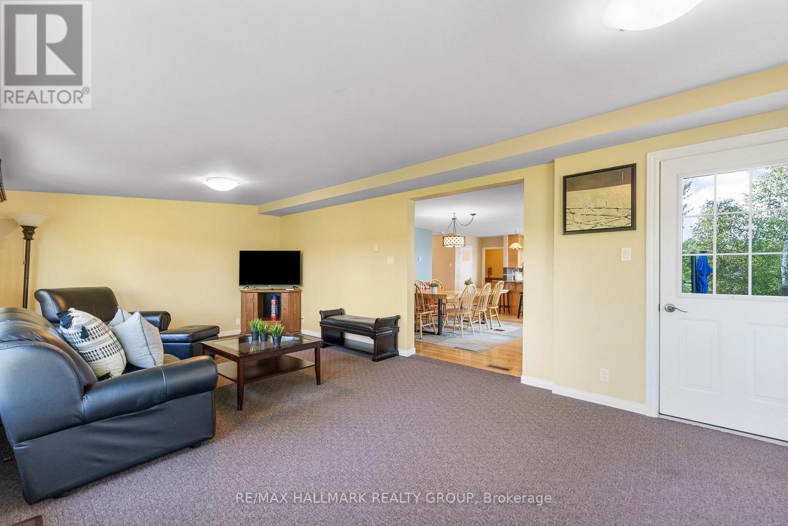 347 Gervais Road, Whitewater Region, Ontario  K0J 2L0 - Photo 11 - X12447626