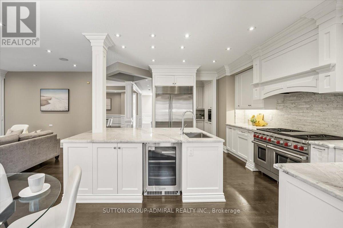 108 Macarthur Drive, Vaughan (Beverley Glen), Ontario  L4J 8J6 - Photo 17 - N12447514