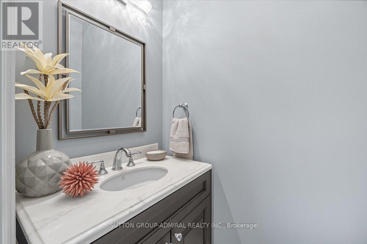 108 Macarthur Drive, Vaughan (Beverley Glen), Ontario  L4J 8J6 - Photo 28 - N12447514