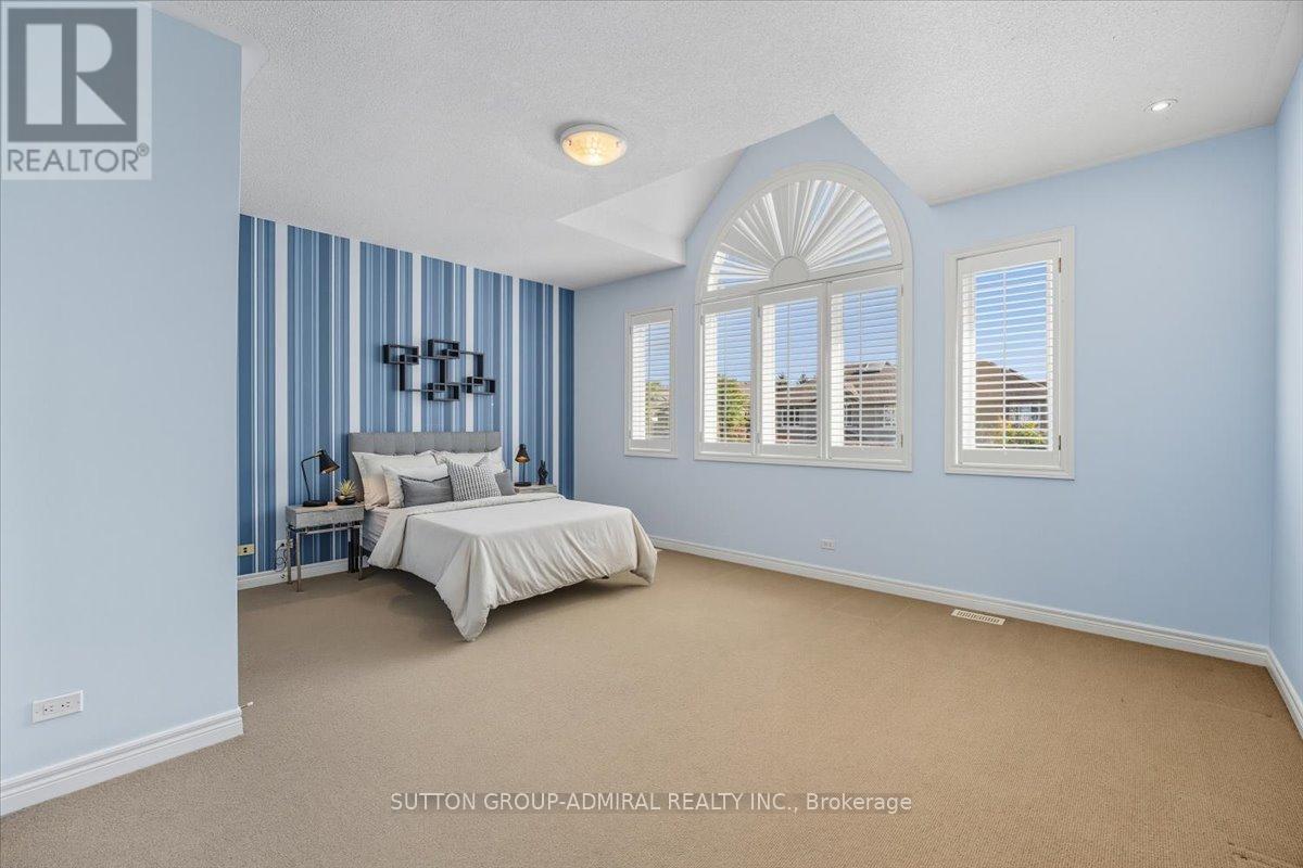 108 Macarthur Drive, Vaughan (Beverley Glen), Ontario  L4J 8J6 - Photo 32 - N12447514