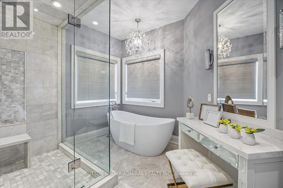 108 Macarthur Drive, Vaughan (Beverley Glen), Ontario  L4J 8J6 - Photo 48 - N12447514