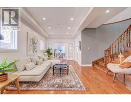 8 OZNER CRESCENT, Vaughan, Ontario