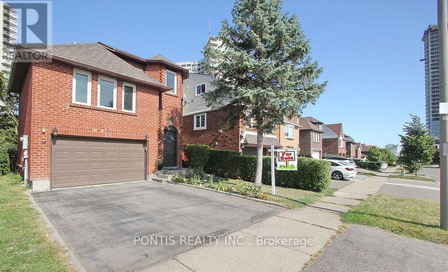 72 Sheldrake Court, Brampton, Ontario  L6Y 2W9 - Photo 2 - W12439881