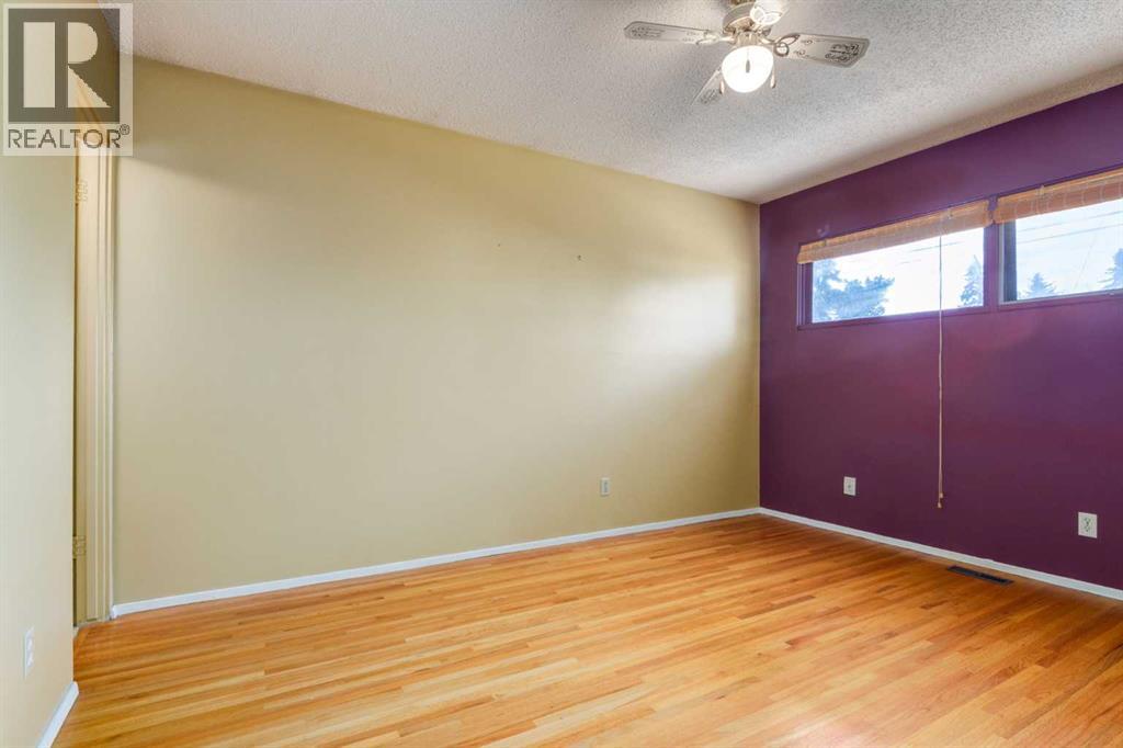 244 Maple Court Crescent Se, Calgary, Alberta  T2J 1V7 - Photo 14 - A2262442