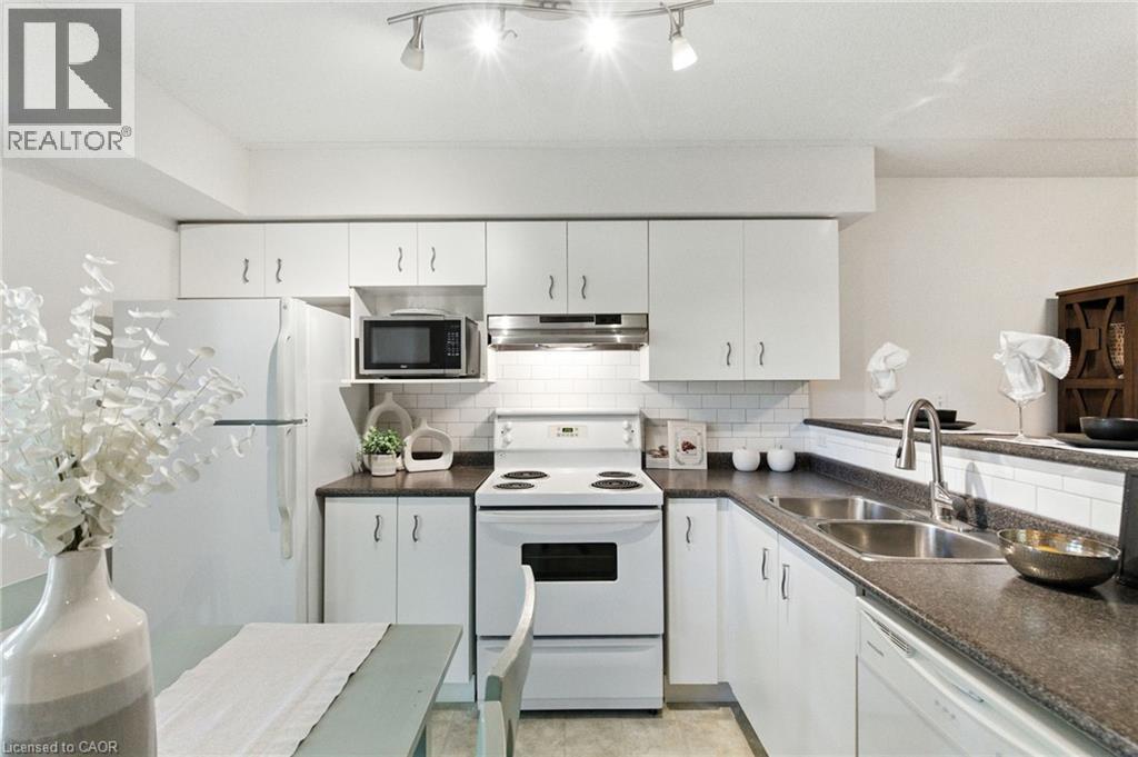 1490 Bishops Gate Unit# 305, Oakville, Ontario  L6M 4N3 - Photo 23 - 40776789