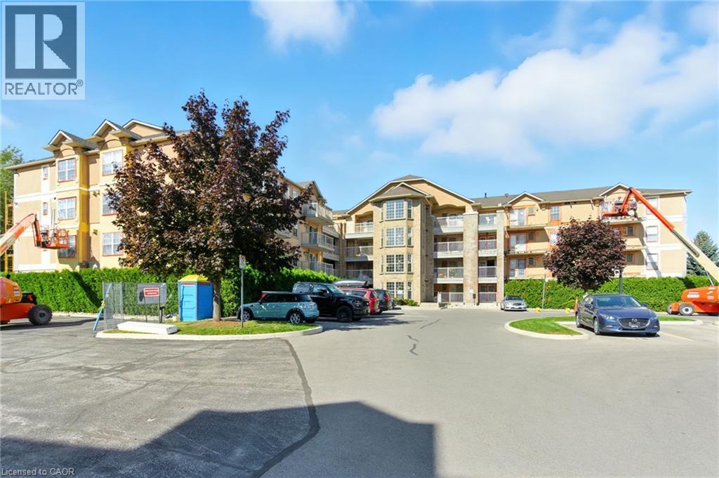 1490 Bishops Gate Unit# 305, Oakville, Ontario  L6M 4N3 - Photo 3 - 40776789