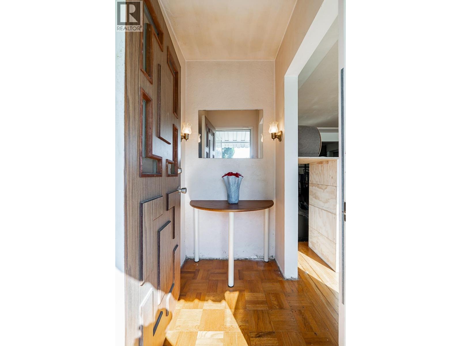 2781 E 54th Avenue, Vancouver, British Columbia  V5S 1Y1 - Photo 2 - R3050484