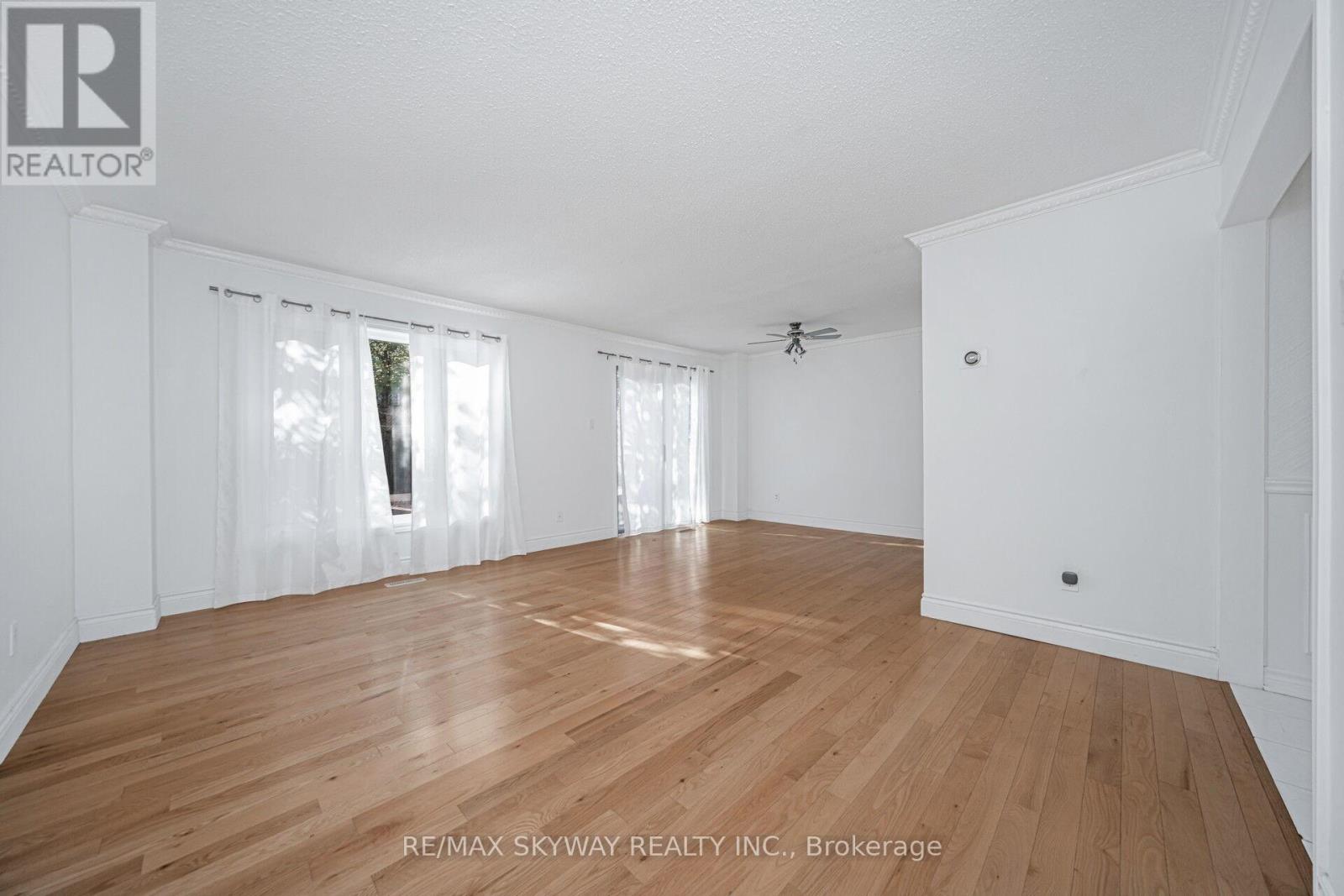 46 Royal Palm Drive, Brampton (Heart Lake East), Ontario  L6Z 1P6 - Photo 8 - W12447515