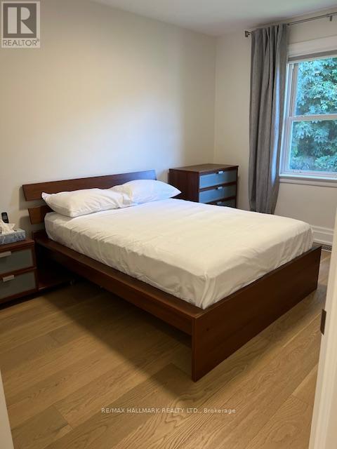 18 Burwood Road, Toronto, Ontario  M9B 2W5 - Photo 11 - W12447531