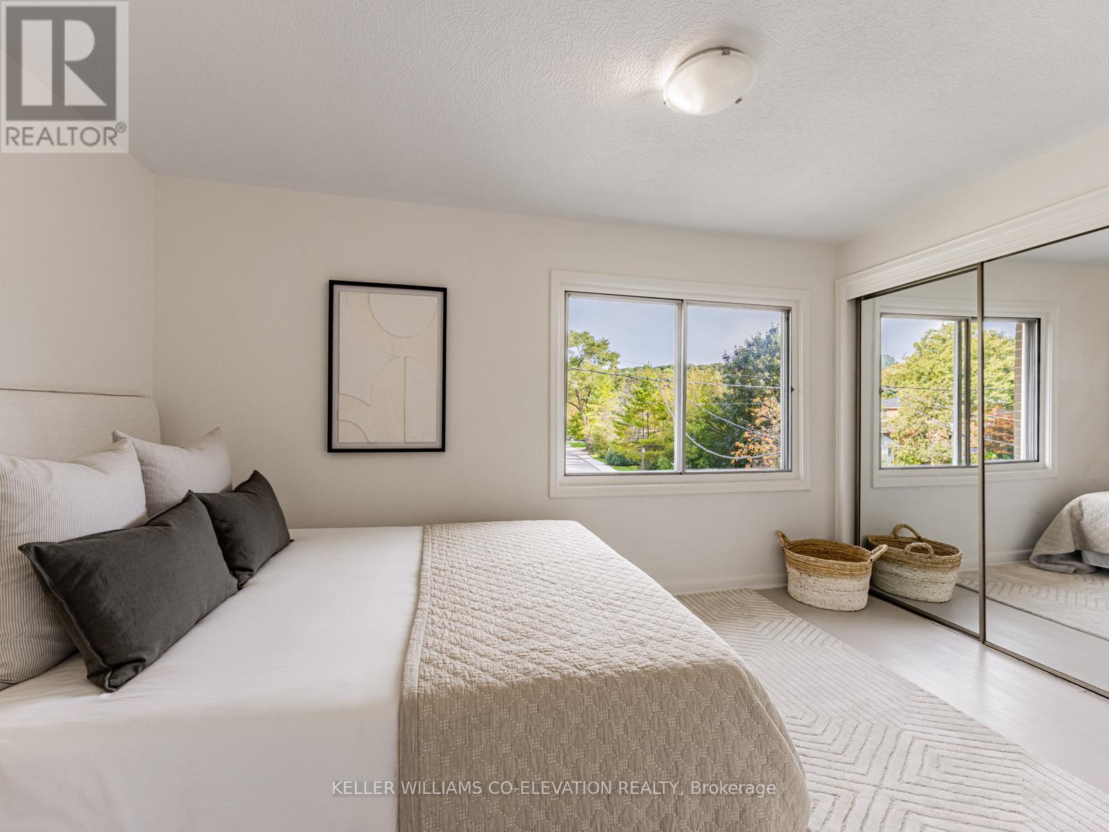 54 Pasadena Gardens, Toronto (Lambton Baby Point), Ontario  M6S 4R5 - Photo 17 - W12447562