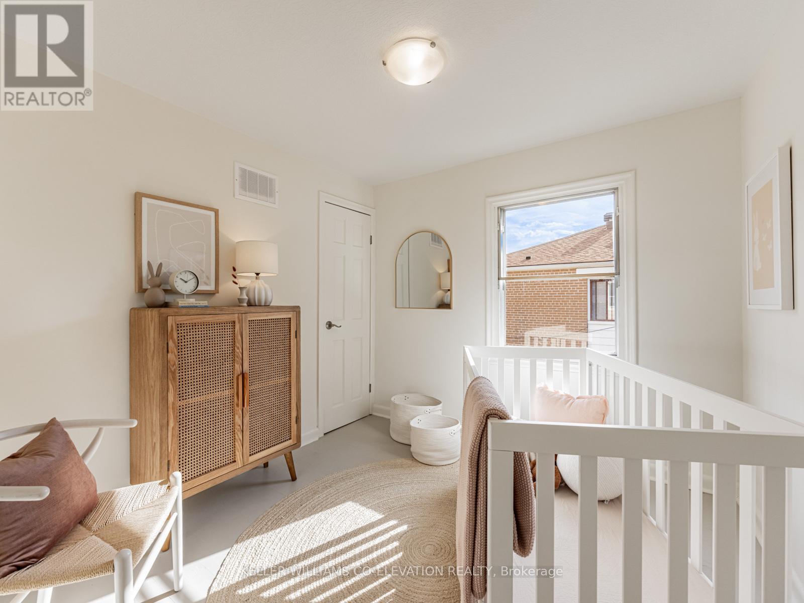 54 Pasadena Gardens, Toronto (Lambton Baby Point), Ontario  M6S 4R5 - Photo 19 - W12447562