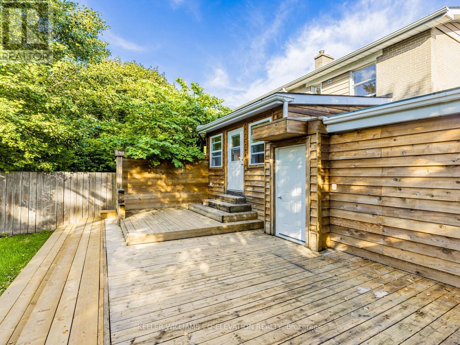 54 Pasadena Gardens, Toronto (Lambton Baby Point), Ontario  M6S 4R5 - Photo 31 - W12447562