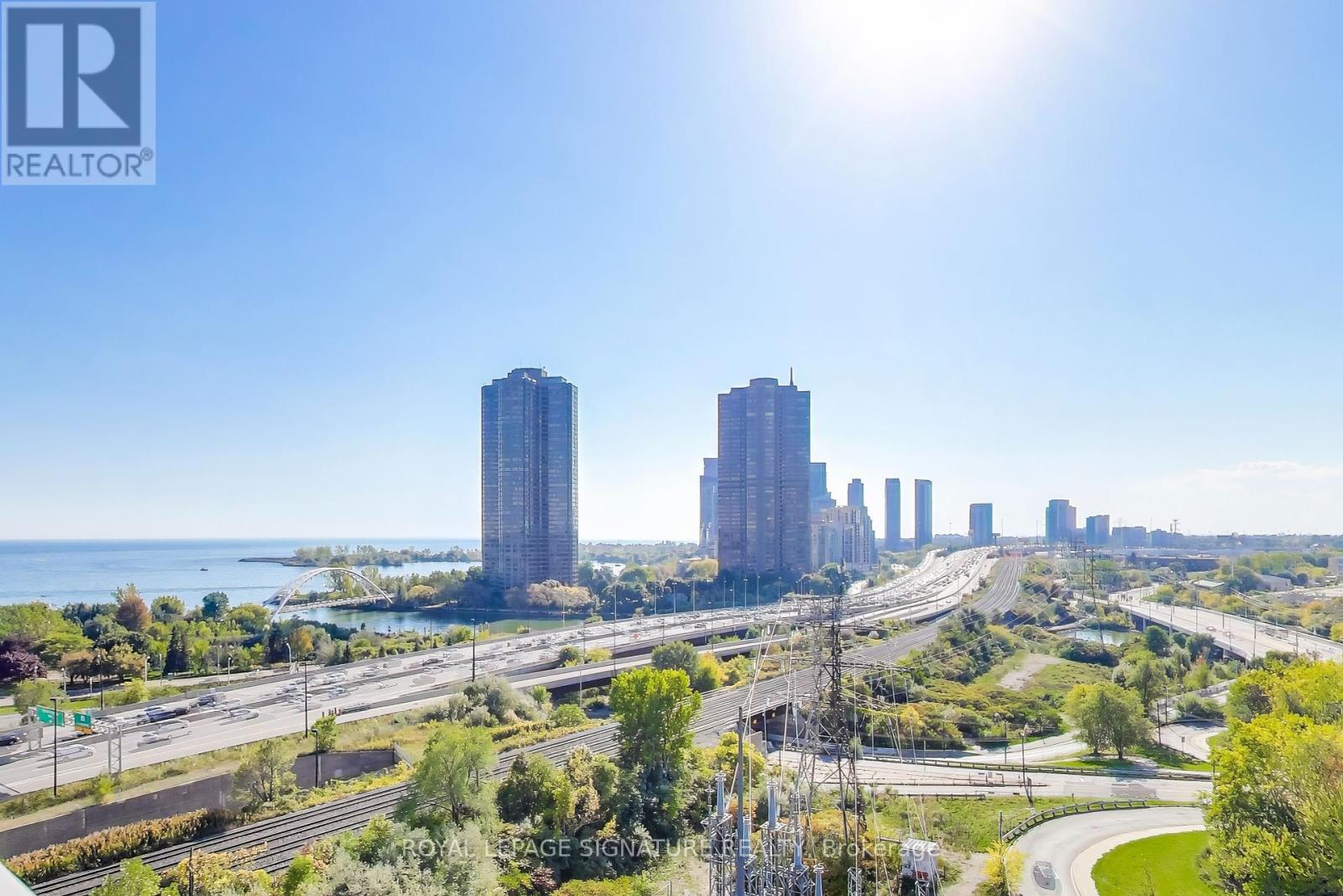 1207 - 105 The Queensway, Toronto (High Park-Swansea), Ontario  M6S 5B5 - Photo 14 - W12447569
