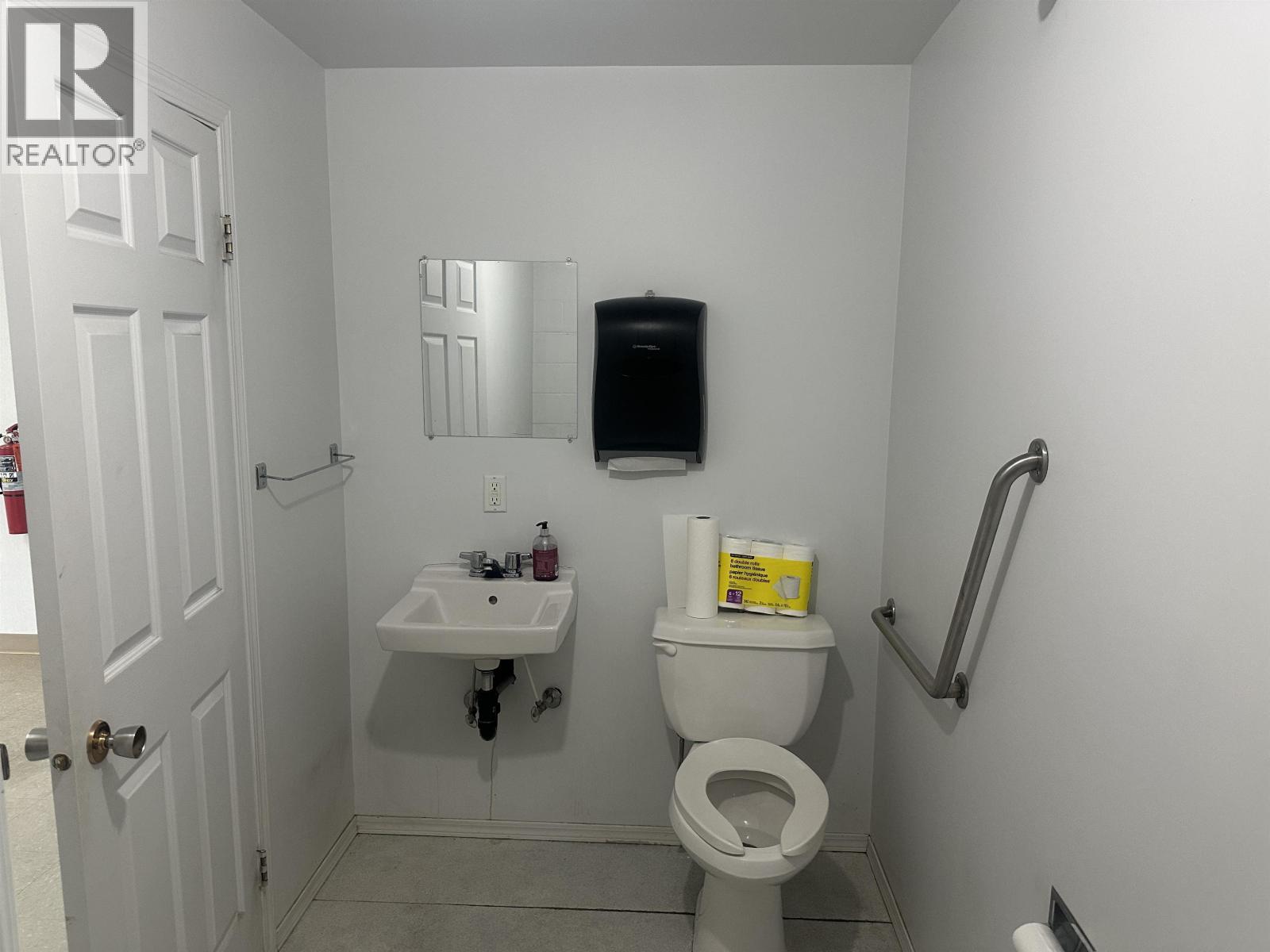 9939 100 Avenue, Fort St. John, British Columbia  V1J 1Y4 - Photo 17 - C8072765