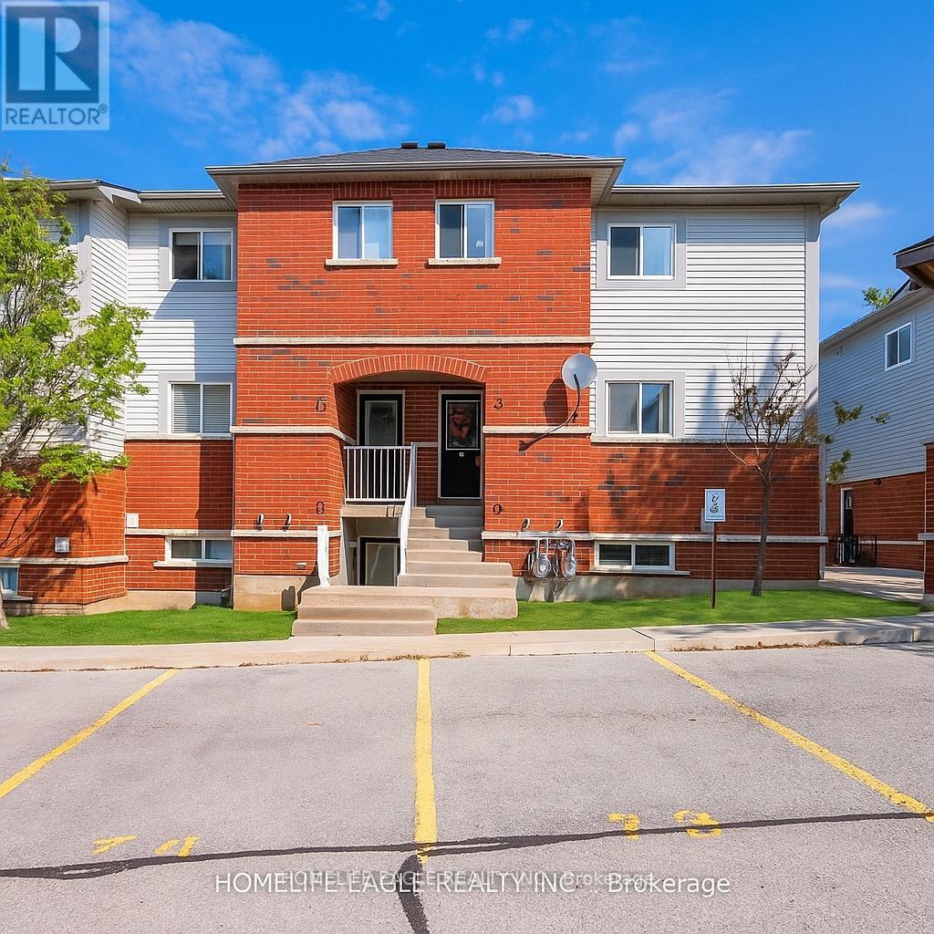13 - 235 FERNDALE DRIVE S, Barrie, Ontario