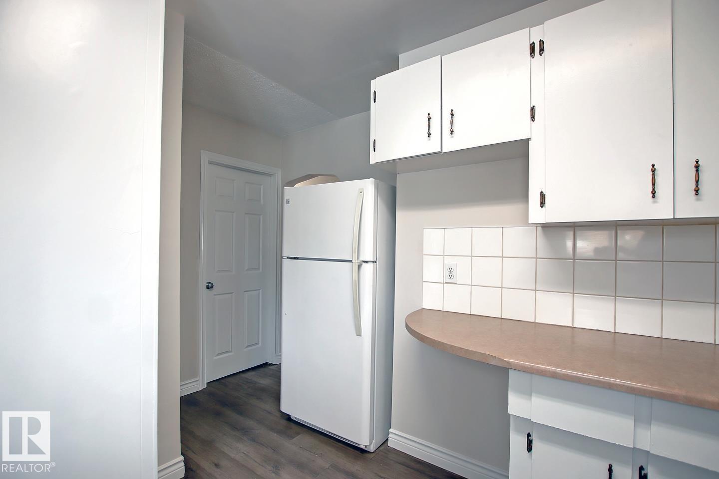 10682 61 Av Nw, Edmonton, Alberta  T6H 1L7 - Photo 12 - E4461028