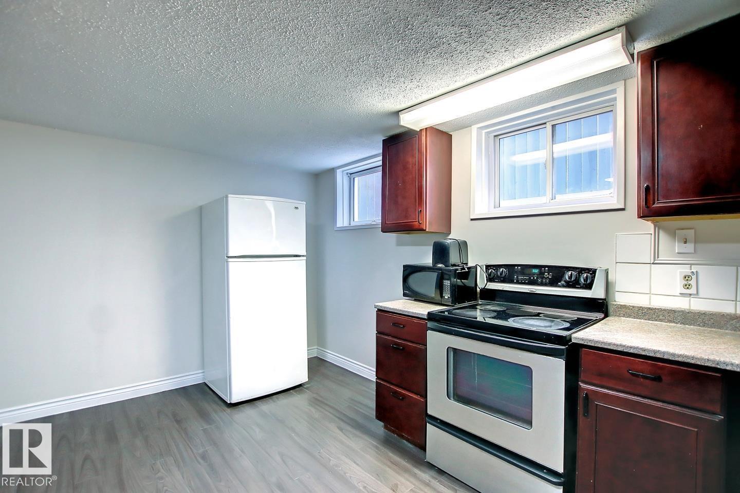10682 61 Av Nw, Edmonton, Alberta  T6H 1L7 - Photo 23 - E4461028