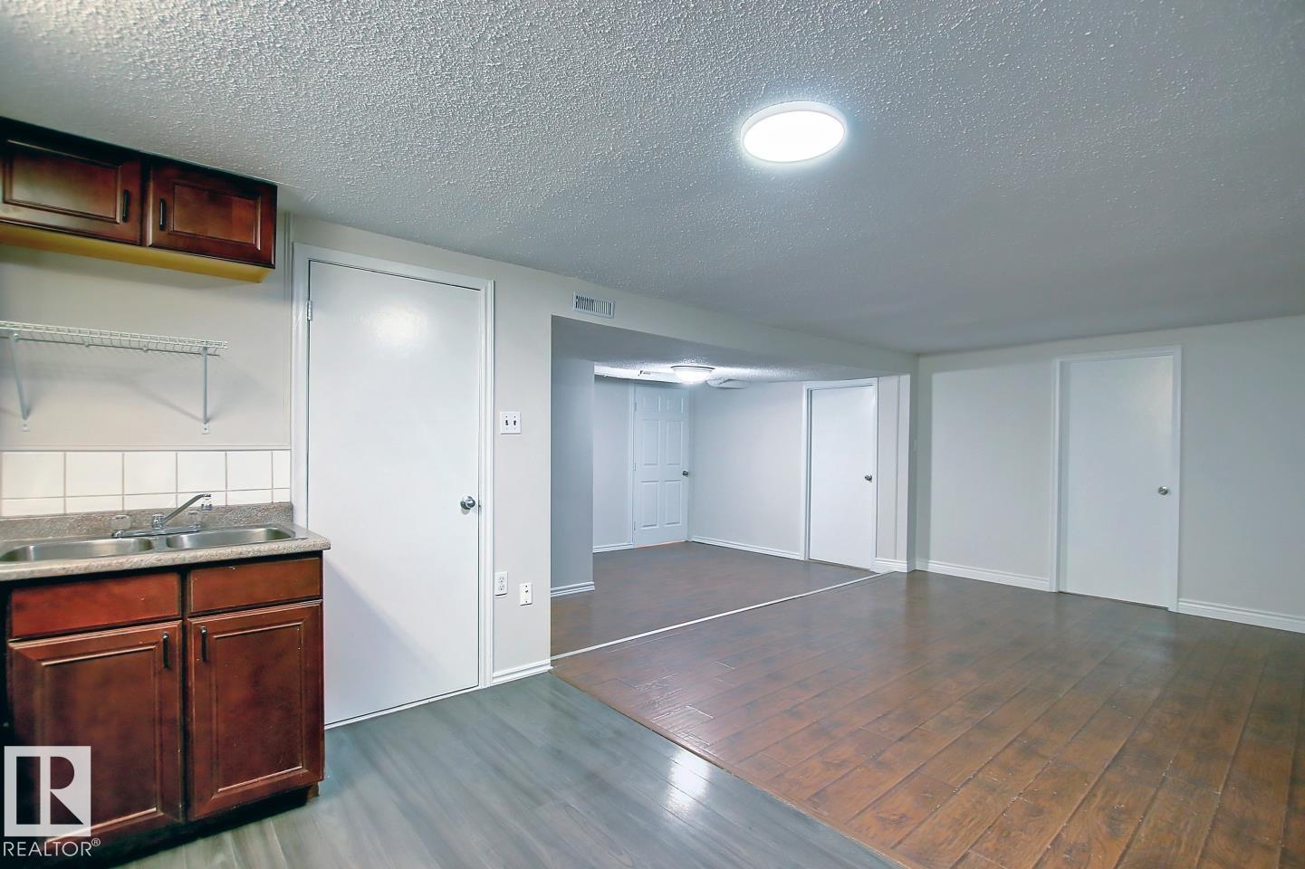 10682 61 Av Nw, Edmonton, Alberta  T6H 1L7 - Photo 26 - E4461028
