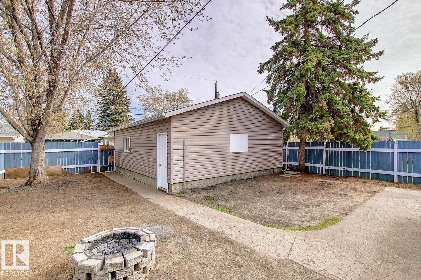 10682 61 Av Nw, Edmonton, Alberta  T6H 1L7 - Photo 42 - E4461028