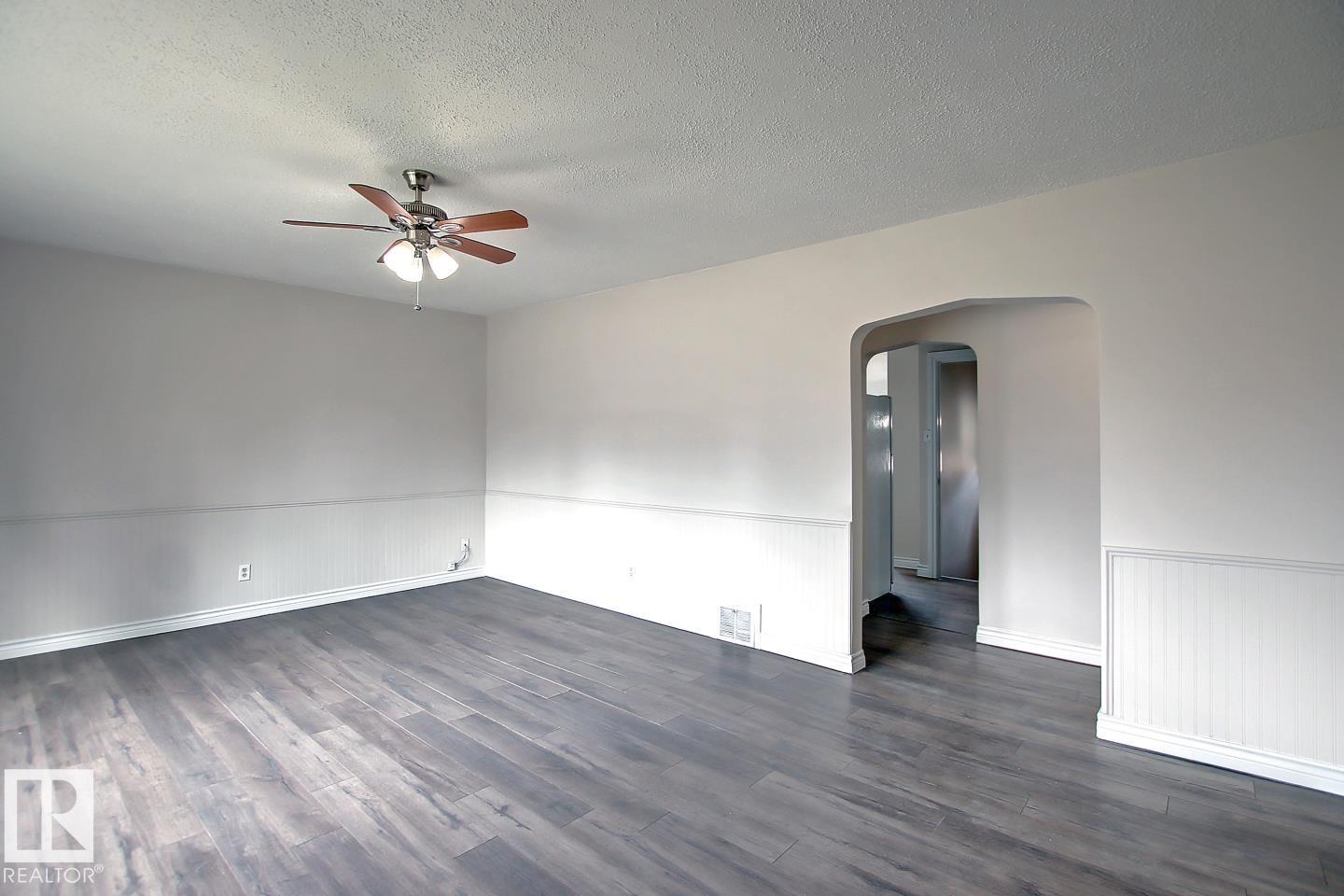 10682 61 Av Nw, Edmonton, Alberta  T6H 1L7 - Photo 6 - E4461028