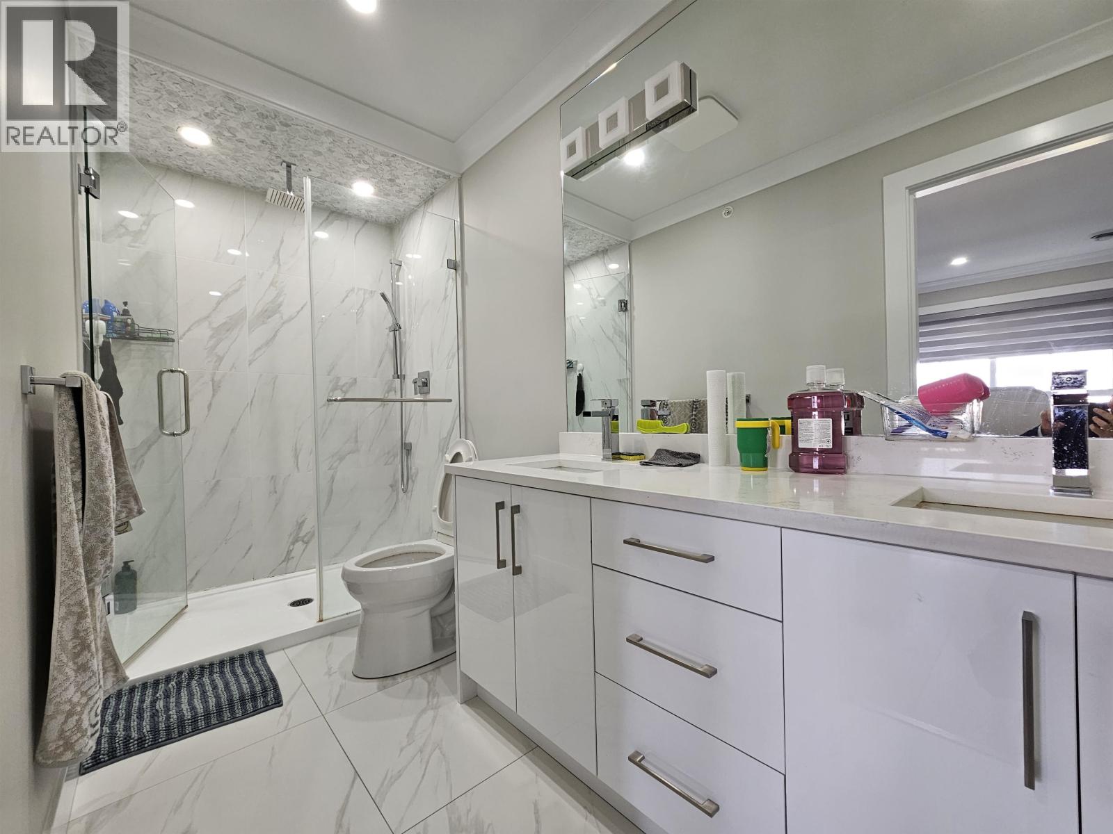 1122 Roma Avenue, New Westminster, British Columbia  V3M 0M4 - Photo 9 - R3055548