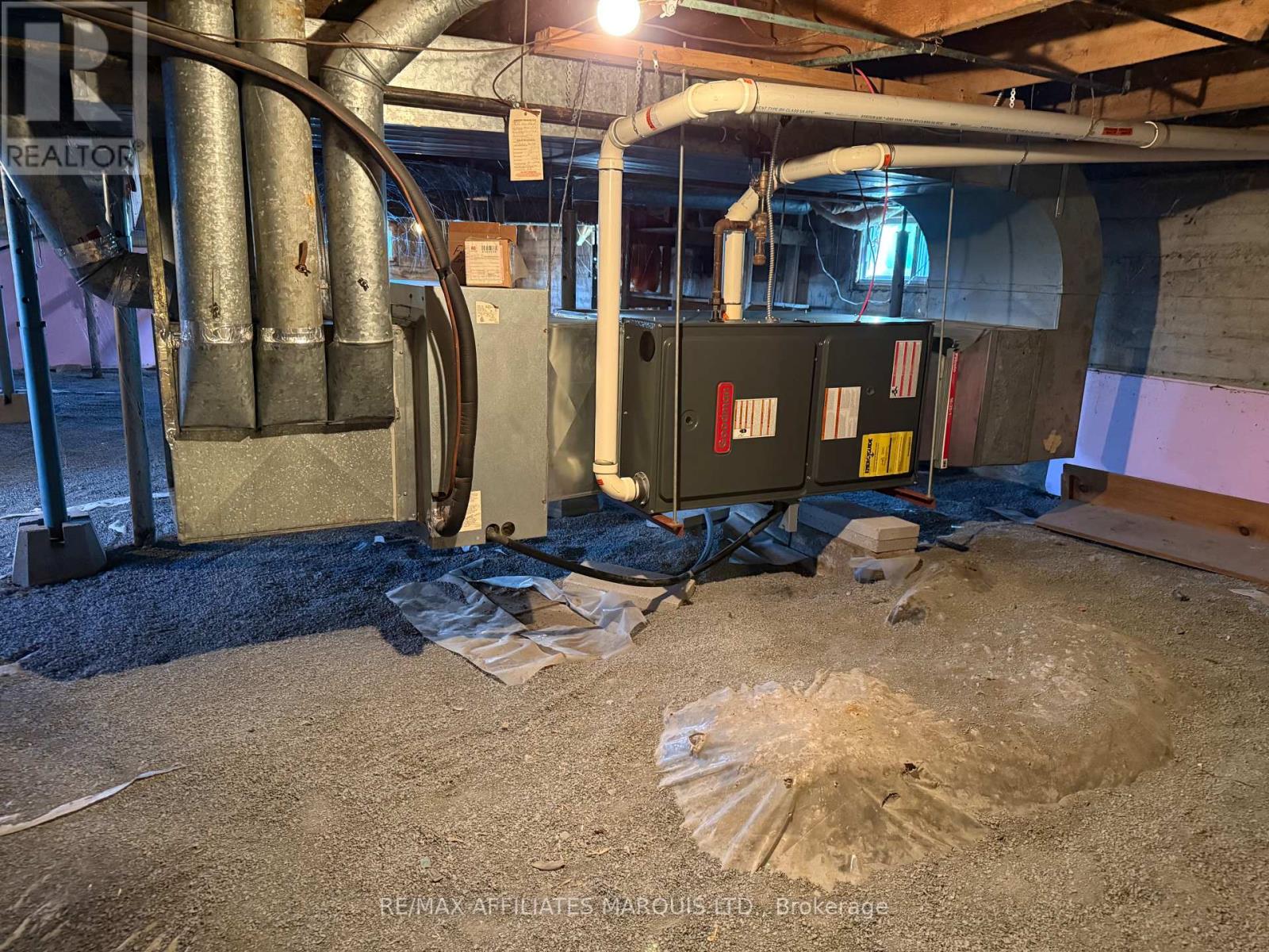 19136 Hay Road, South Glengarry, Ontario  K0C 2E0 - Photo 20 - X12447641