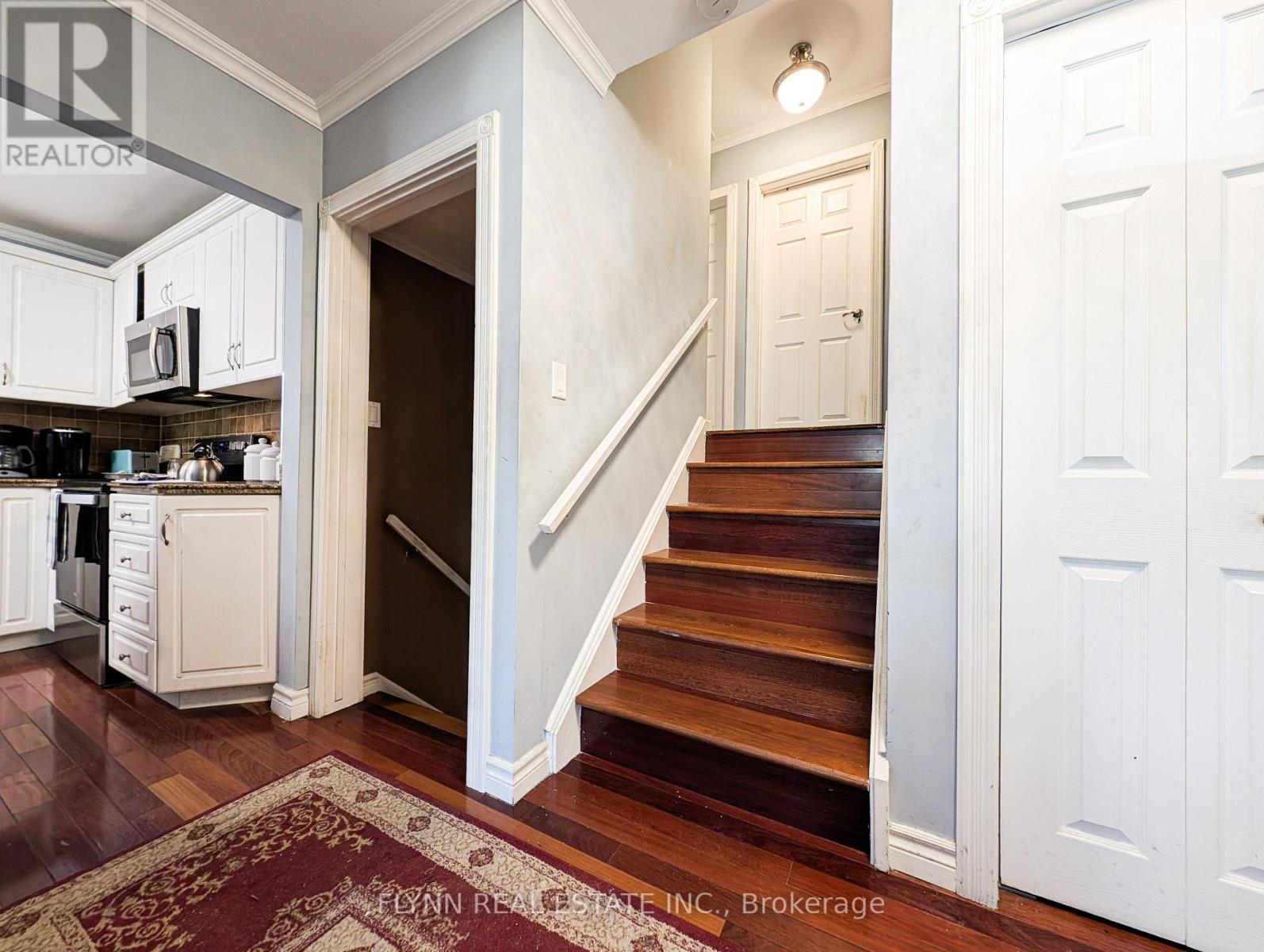 6707 Crawford Street, Niagara Falls (Morrison), Ontario  L2E 5Z3 - Photo 4 - X12447532