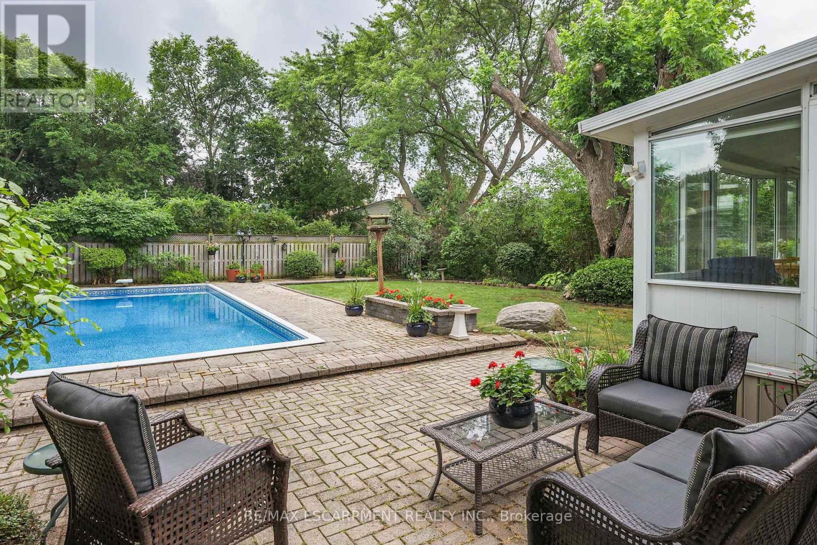 95 Mountain Avenue N, Hamilton (Stoney Creek), Ontario  L8G 3P6 - Photo 13 - X12447538